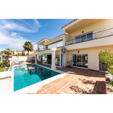 5 star detached golf Villa