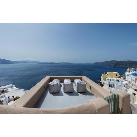 Ammos Oia Mansion