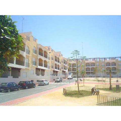 Apartamento a 150 metros del puerto deportivo