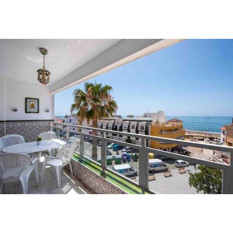 apartamento cala del moral pegado al mar