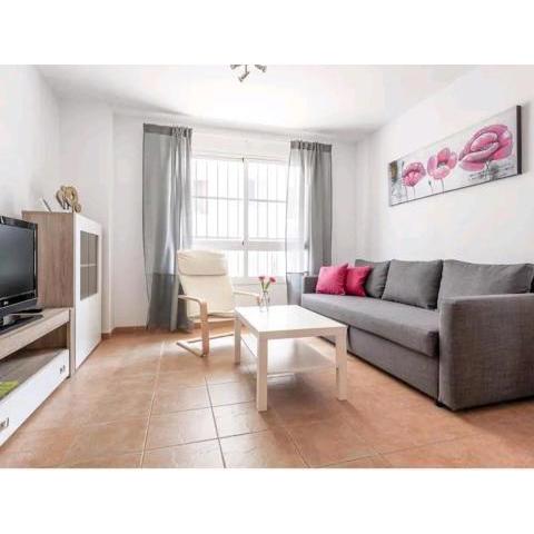 Apartamento con patio y piscina cerca de Sevilla