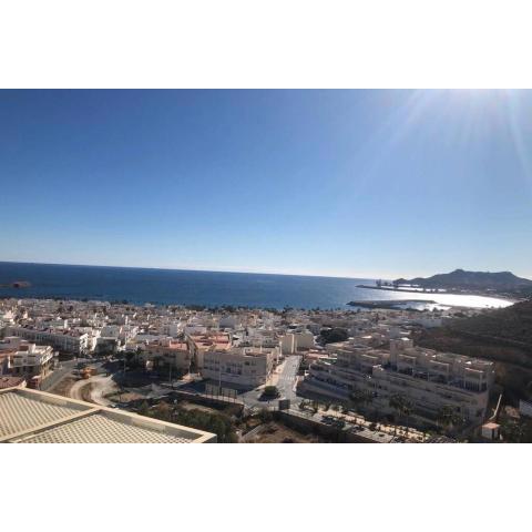 Apartamento con Piscina, Garaje y vistas al mar