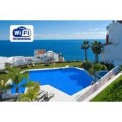 Apartamento de lujo con impresionantes vistas al mar en Torrox Costa