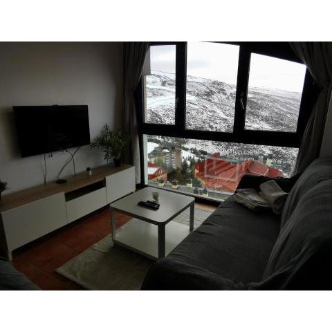 Apartamento en Sierra Nevada, próximo a pistas y plaza central, vistas increíbles