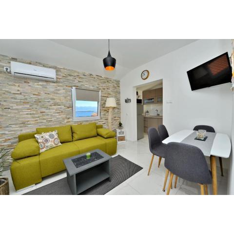 Apartmani Laura Vir