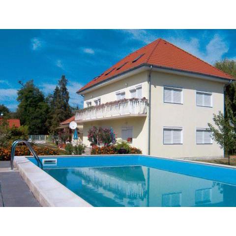 Apartment in Zamardi/Balaton 20348