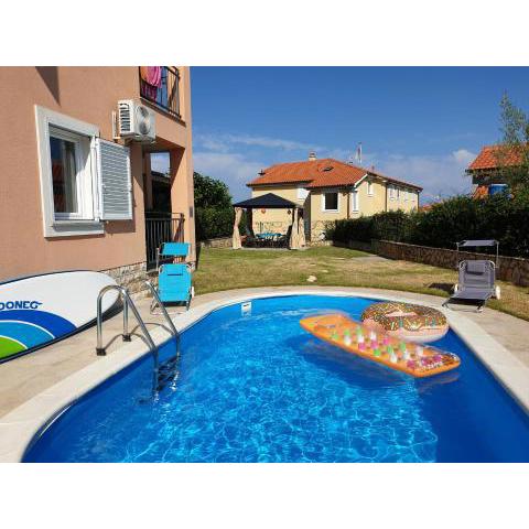 Apartment mit Pool & Garten in Soline, Insel Krk