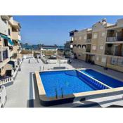 Apartment Pool and Sea