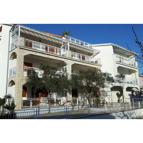 Apartments Adelheid, Biograd