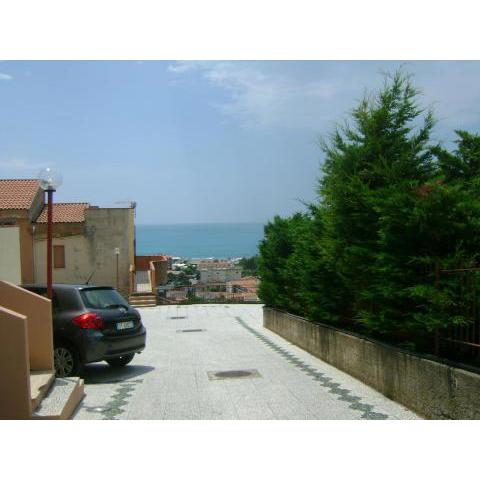 Appartamento con vista mare