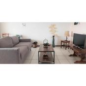 Appartement avec terrasse, garage, au centre-ville de Perros-Guirec - Réf 950