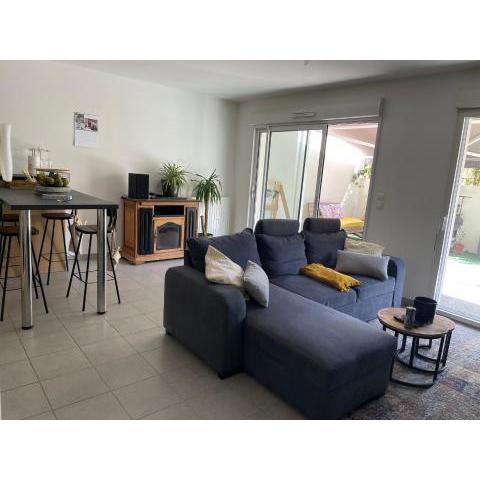 Appartement avec terrasse proche de Rennes