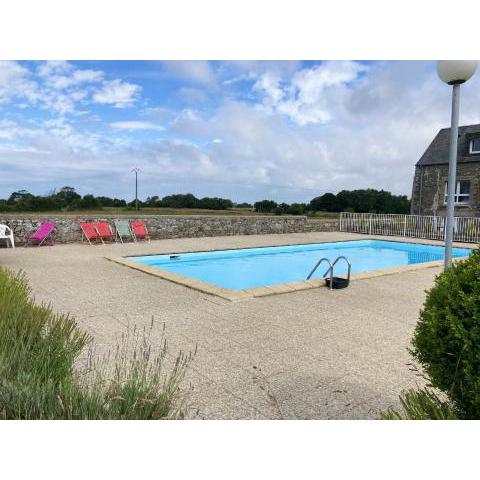 Appartement d'une chambre avec piscine partagee et jardin clos a Montmartin sur Mer a 2 km de la plage