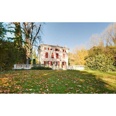 APPARTEMENT DERNIER ETAGE DANS BASTIDE