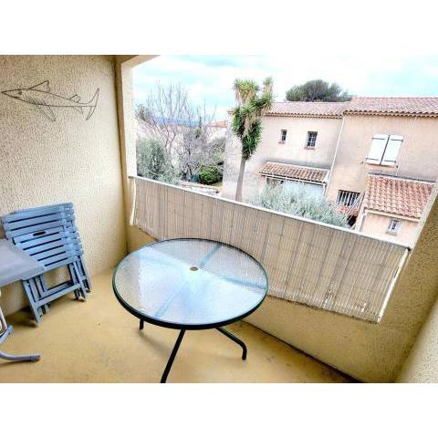 Appartement Six-Fours-les-Plages, 2 pièces, 4 personnes - FR-1-316-315