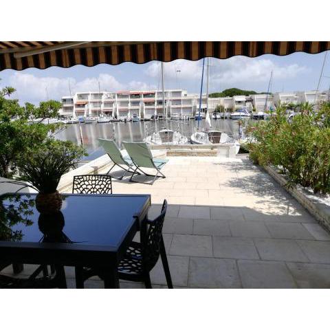 AS22989-Marina P3 rdc grande terrasse appontement