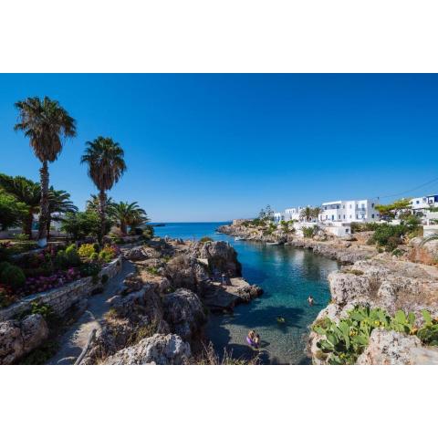 Avlemonas Bay Sea Houses.