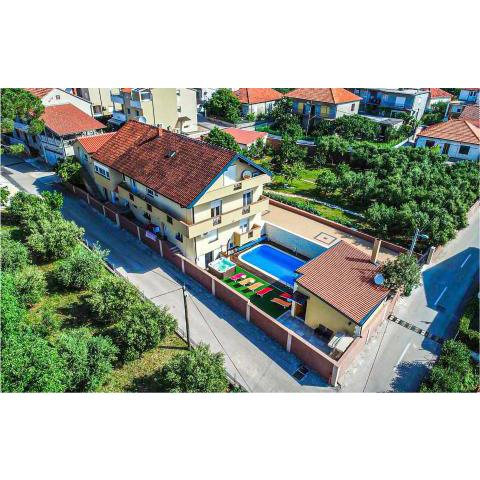 Awesome home in Zadar with 6 Bedrooms, Sauna and Outdoor swimming pool