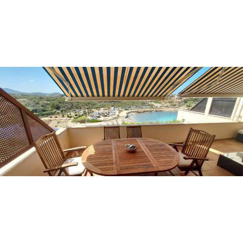 Beach view apartment of 87 m2, big terrace