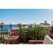 Beachfront 2 Bedroom Apartment with Sea View Calahonda