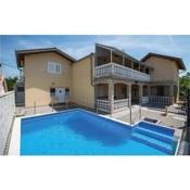 Beautiful apartment in Kakma with Outdoor swimming pool and WiFi