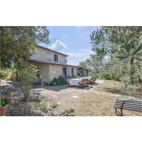 Beautiful home in Poggio Moiano with 4 Bedrooms and WiFi