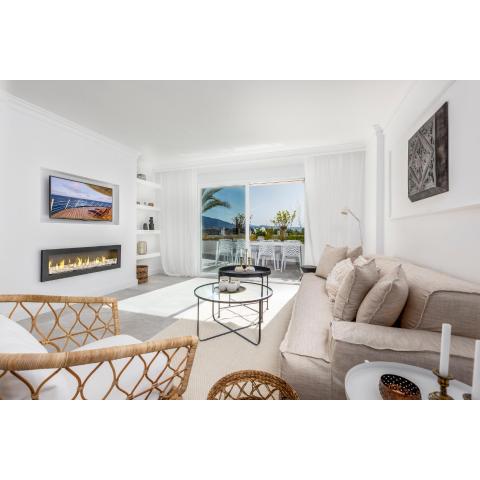 Bella Vista Puerto Banus apartment with sea views