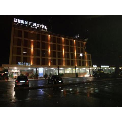 Benny Hotel