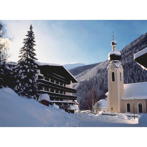 Berghotel Basur - Das Schihotel am Arlberg