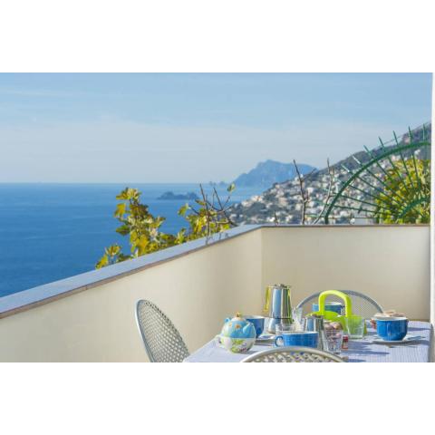 CASA RAFFAELE, TERRACE WITH SOLARIUM AND SEA VIEW