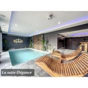 Chambre avec spa, piscine et sauna privatif