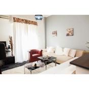 Charming Neos Kosmos Apt in City Center