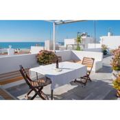 Conil town house with roof terrace and great views, Baluarte