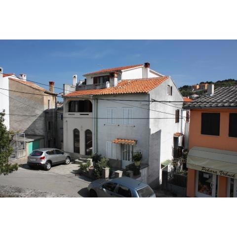 Double Room Vrbnik 5302b