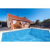 Family friendly house with a swimming pool Sukosan, Zadar - 17965