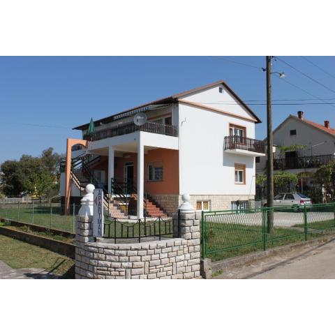 Family friendly seaside apartments Sukosan, Zadar - 3273