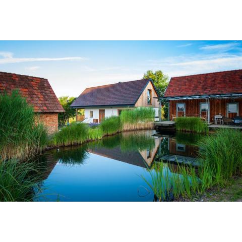 Ferienhaus mit privaten Schwimmteich und Sauna