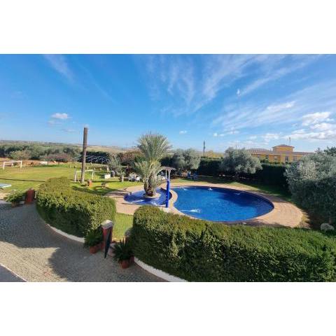 Finca exclusiva (10.000m2) para 10-17 personas