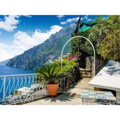 Gorgeous Sea View Holiday Home in Positano