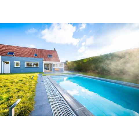 Grande maison avec piscine et jacuzzi à la campagne