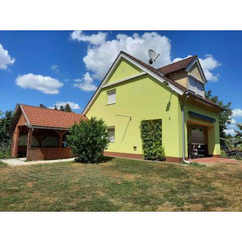 Holiday home in Balatonbereny 34653