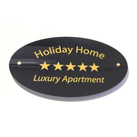 HOLIDAY HOME LUXURY APARTMENT