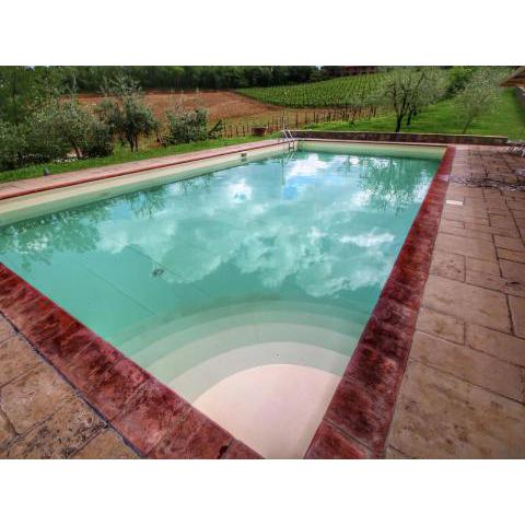 Home with swimming pool in a cental location in Tuscany