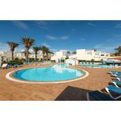 HomeForGuest Apartamento 15 con terraza y piscina en Corralejo