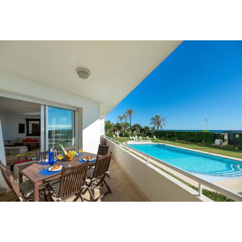 HomeForGuest Front line beach apartment in Puerto Banús Marbella