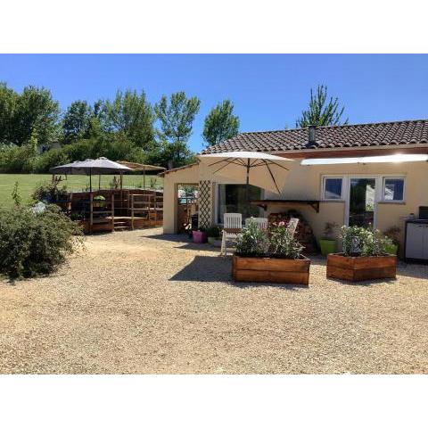 Inviting 1-Bed Cottage