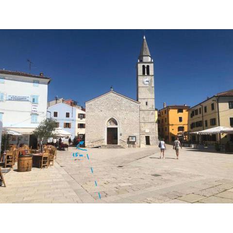 Istrian stone house in the heart of the beautiful fishing village Fažana - only few steps from the sea and the wonderful beach - incl PLASMA-QUAD-PLUS-FILTER against C o v i d