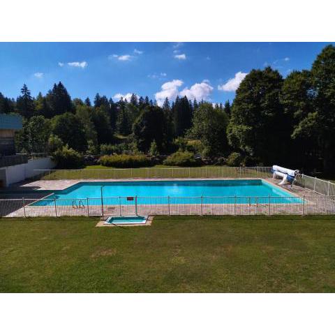 Joli studio avec Piscine et tennis - Résidence Le Lacuzon