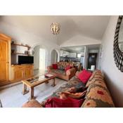 La Cumbre 7A - 2 Bed/2 Bath - 1st Floor - UK TV - Wi-Fi