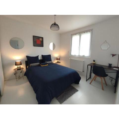 LE CHIC ETHNIC DREUX 52m2 50 min de PARIS proche GARE ET CENTRE VILLE PARKING GRATUIT